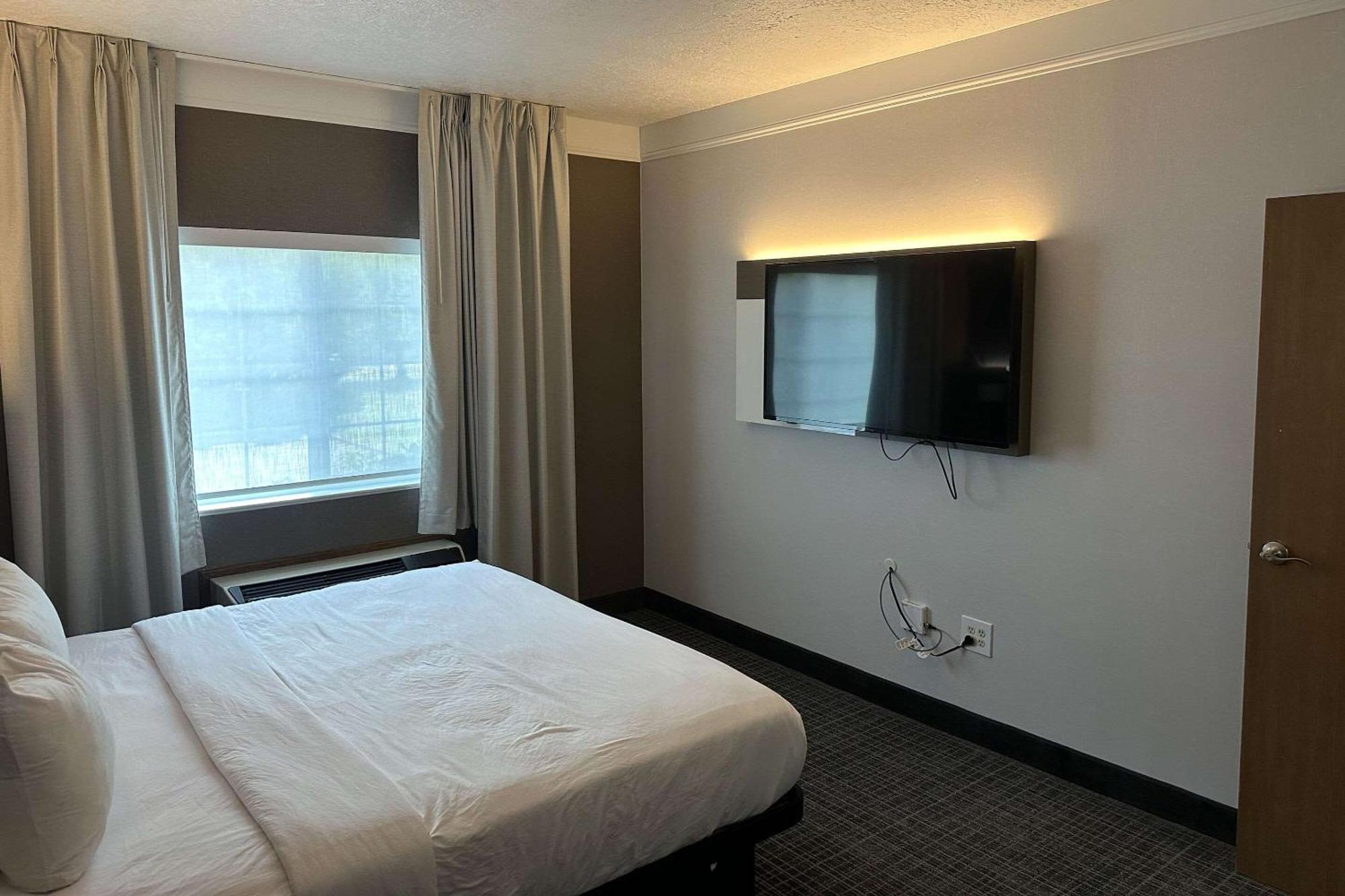 Comfort Hotel 3*
